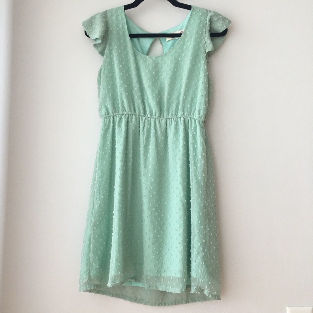 — Emmelee — Pretty Sea Green Dress - Picture 4 of 5